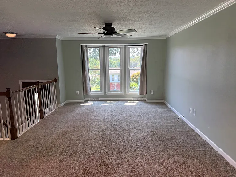 3124 Haberlein Rd — Photo 3