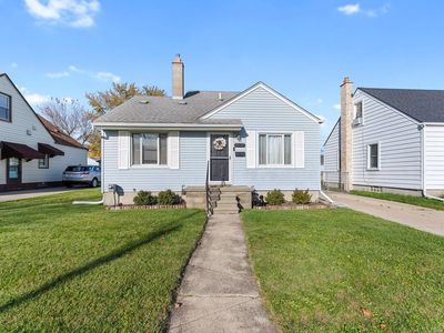 19157 Delaware St, Roseville, MI, 48066