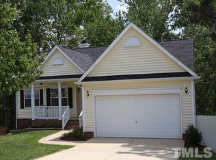 720 Creek Haven Dr, Holly Springs, NC 27540