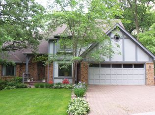 107 Charles Park Dr, Council Bluffs, IA 51503