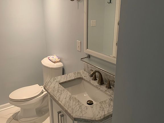 2nd image of 12949 Grays Pointe Rd #B