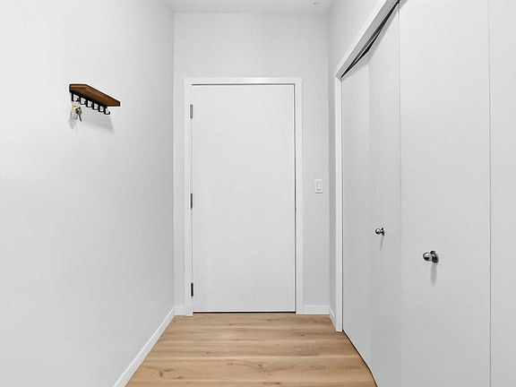 2nd image of 220 E Seton Grv SE #3208