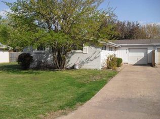 3115 Royal Dr, Salina, KS 67401