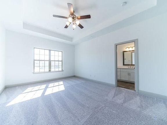5th image of 6401 Burbank Way
