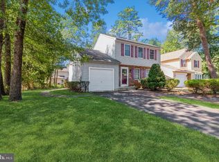 61 Woodstream Dr, Atco, NJ 08004