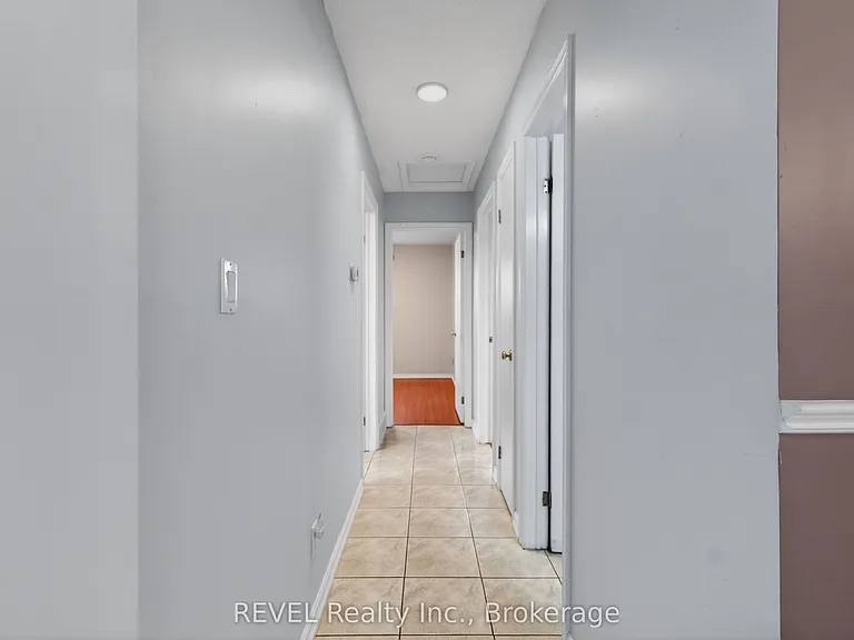 6166 Wildrose Cres #UPPER — Photo 15