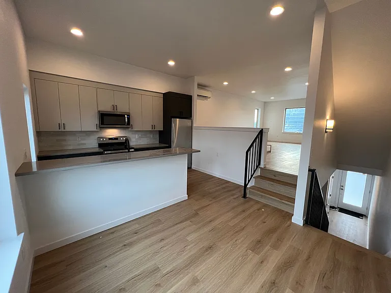 30515 SW Magnolia Ave — Photo 32
