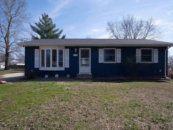 825 Belle St, Waterloo, IA 50702