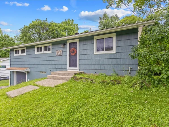 126 Cashin Dr, Fayetteville, NY 13066