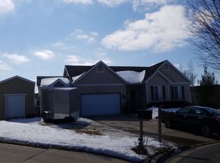 311 Spoke Cir, Sun Prairie, WI 53590