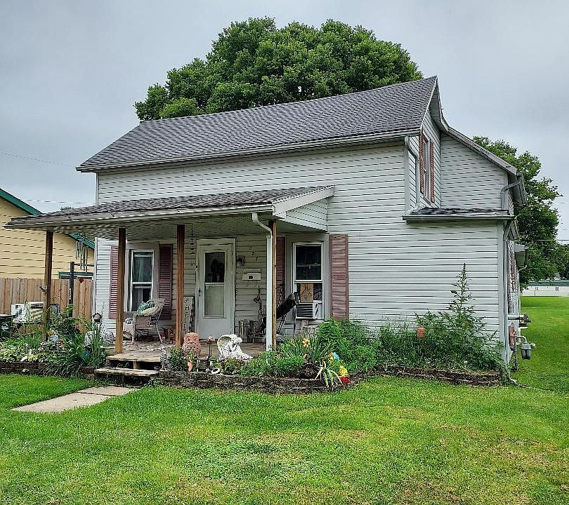 1st image of 327 Freeman Ave
