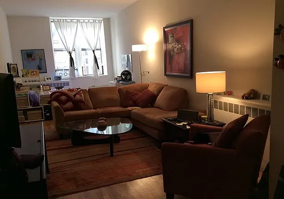 Rented by Buchbinder & Warren | media 23