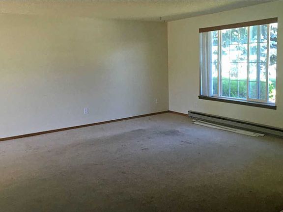 5th image of 4200 N Staples Ave