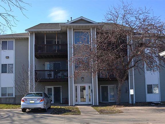 2nd image of 580 Augusta Cir Unit 5