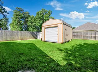 12419 Old River Dr, Mont Belvieu, TX 77523