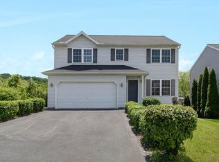 107 Twin Creeks Dr, Jonestown, PA 17038