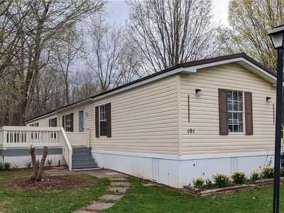 101 Macintosh Rd, Ontario, NY, 14519