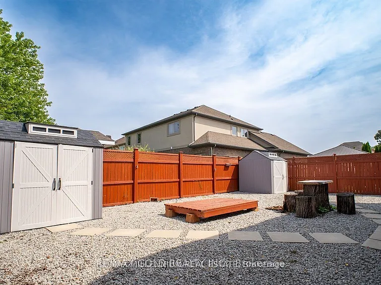 8905 McGarry Dr — Photo 21
