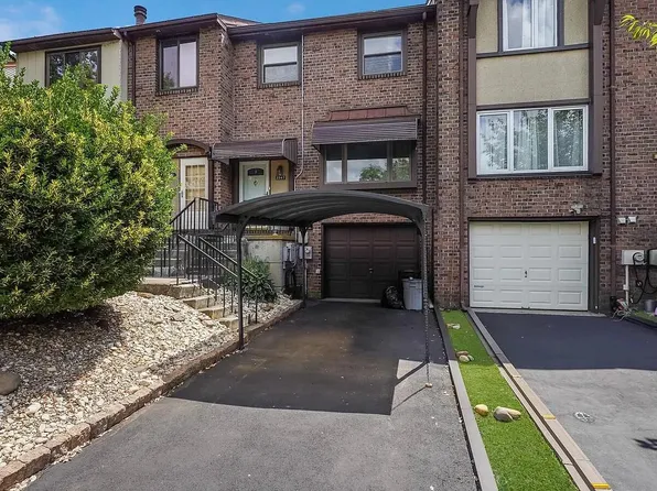 3947 Gloucester Ct, Bensalem, PA 19020