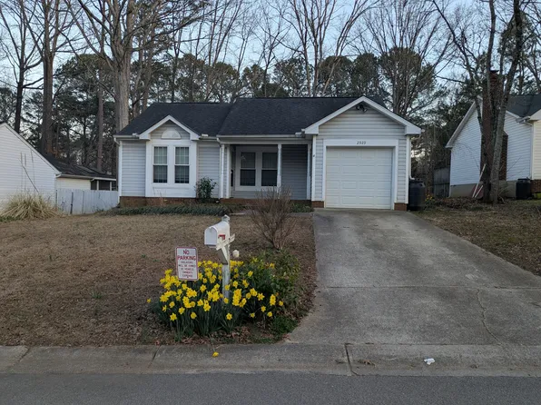 2929 Golden Oak Ct, Raleigh, NC 27603