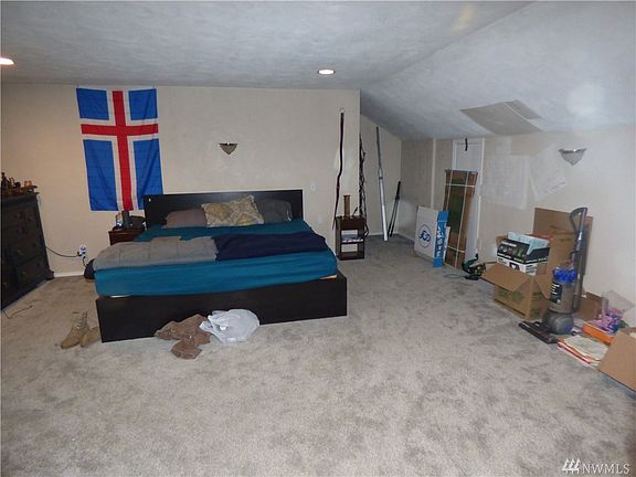 4th image of 7708 99th Ave SW