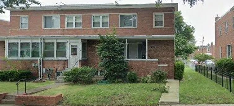 1st image of 1028 Crittenden St NE #B