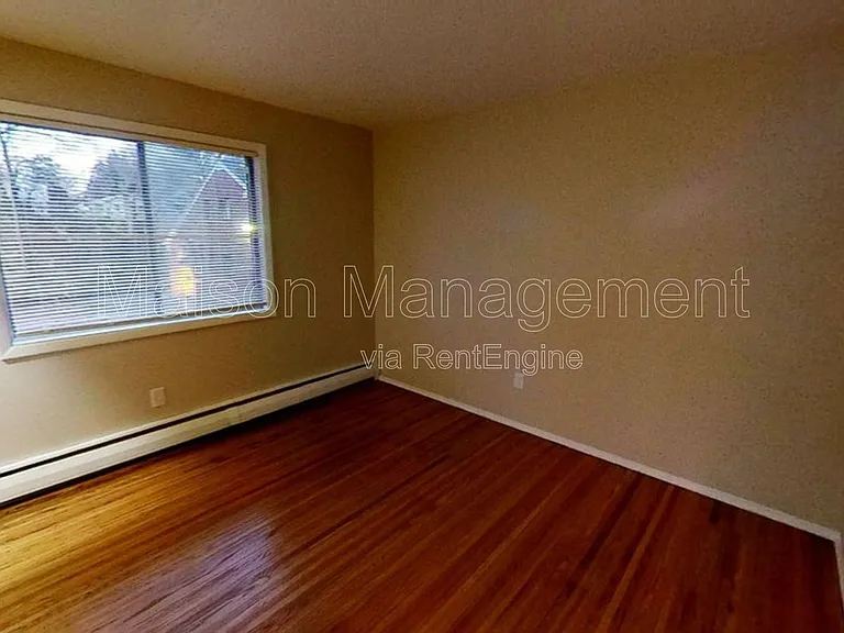 138-154 Woodhill Dr — Photo 15