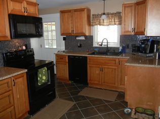 97 Greene St, Hopedale, MA 01747