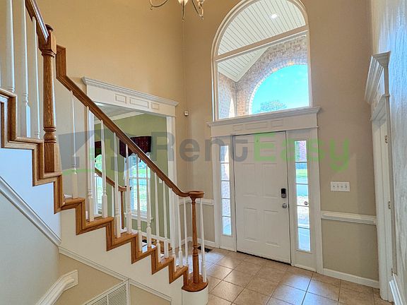 5th image of 1325 Meggett Dr
