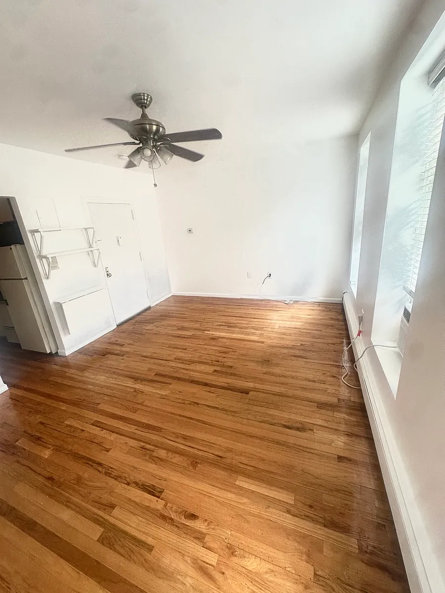 Building Photo - 107 S Elliott Pl #3R