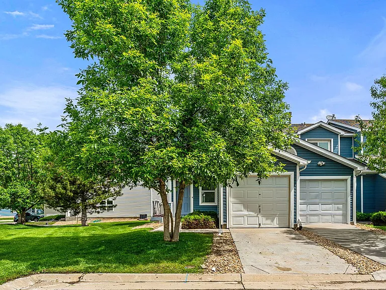 7857 S Kittredge Cir — Photo 1
