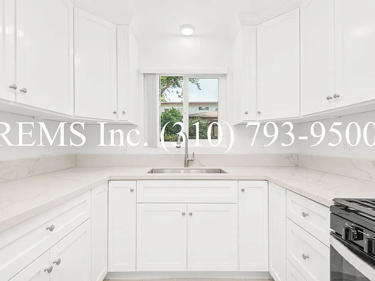 law01 — Photo 11