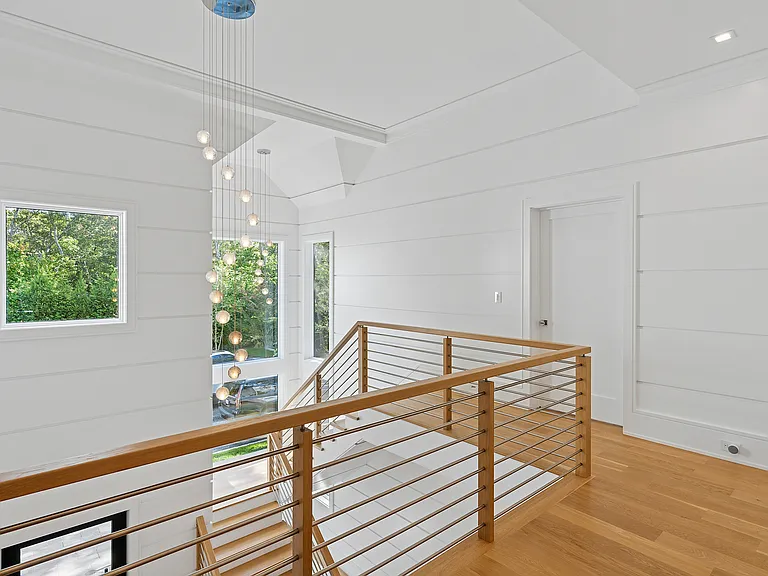 168 W Neck Rd — Photo 23