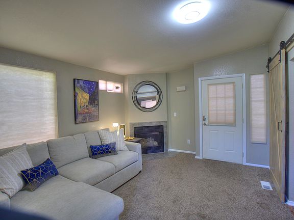 2nd image of 128 Overlook Ln