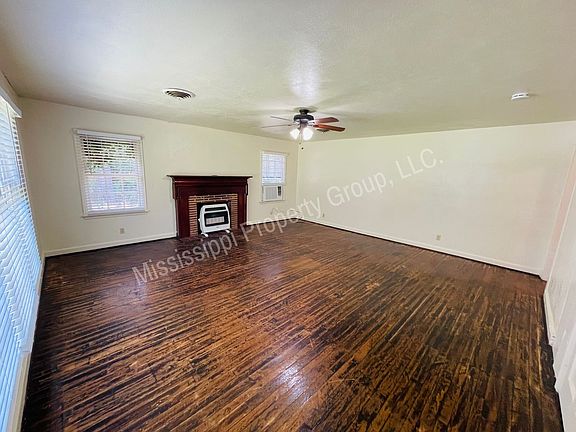 2nd image of 1247 S Lamar Blvd Unit B