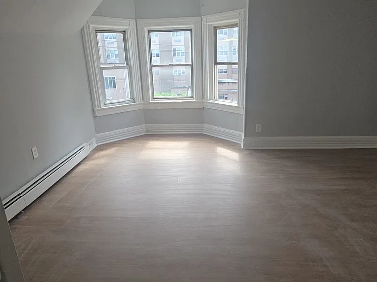 65 Hudson St #5C — Photo 5