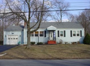 12 Alfred Dr, Poughkeepsie, NY 12603