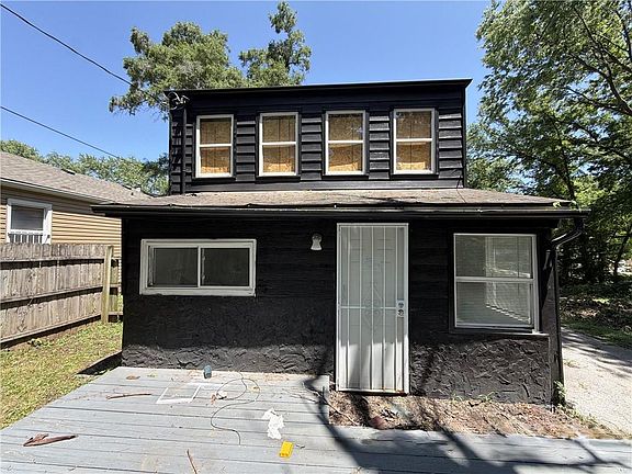 5th image of 6902 Bellefontaine Ave