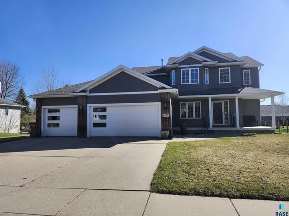 6404 S Audie Dr, Sioux Falls, SD 57108