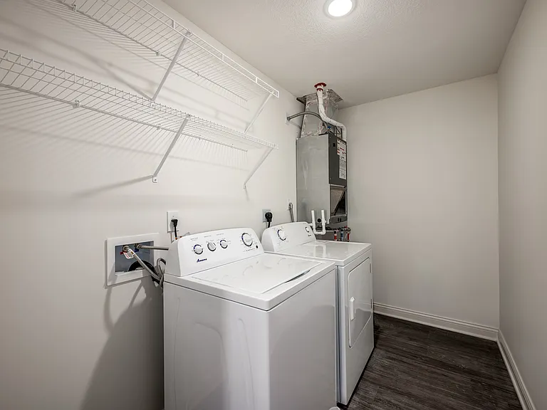 Compass Flats — Photo 8