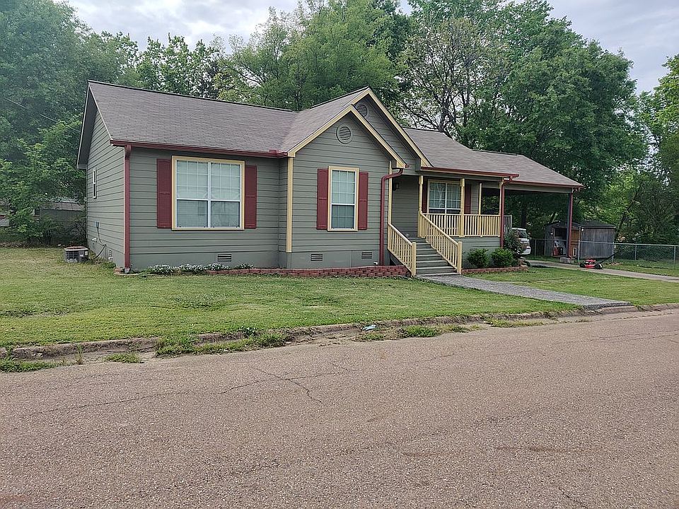 1st image of 2723 E 10th St