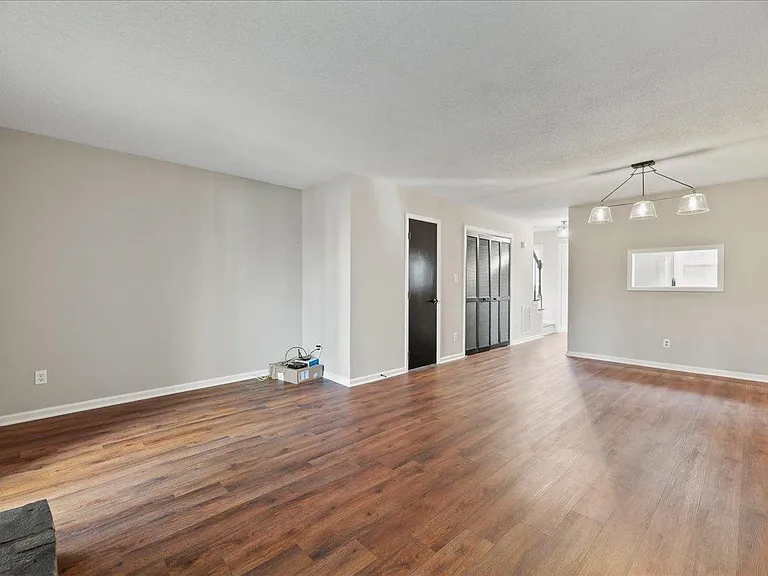 5508 Kaplan Dr — Photo 12
