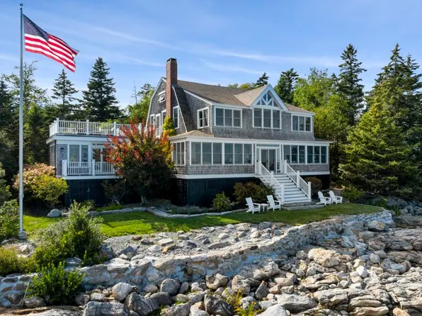 7 Bayberry Lane, Southport, ME 04576