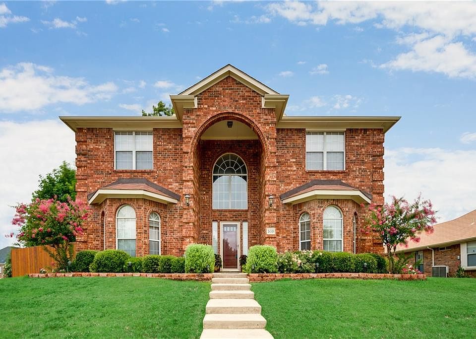 1st image of 3001 Lochaven Dr