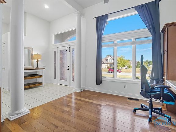 5th image of 1004 Greystone Dr