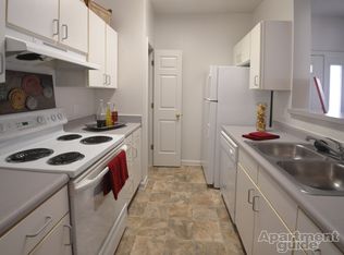4509 W Lake Potomac Vw APT G, Greenfield, IN 46140