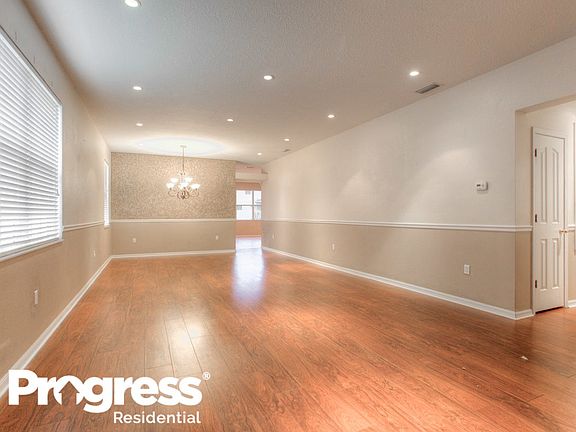 2nd image of 2507 Brownwood Dr