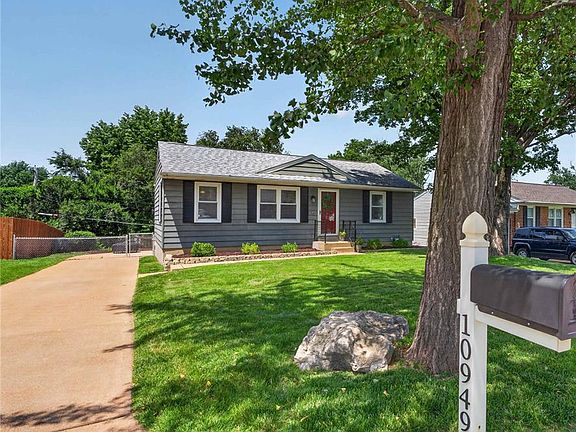 2nd image of 10949 Coral Ridge Dr