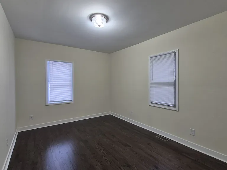 308 Pierce St — Photo 9