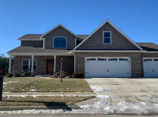 317 Shaggybark Trl, Morton, IL 61550